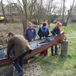 Geländer, dass im Weg steht an der Schleuse Wolfswinkel